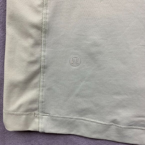 Lululemon Mens Shirt Medium Yellow Stretch Golf Polo Classic Fit Breathable - Picture 7 of 7